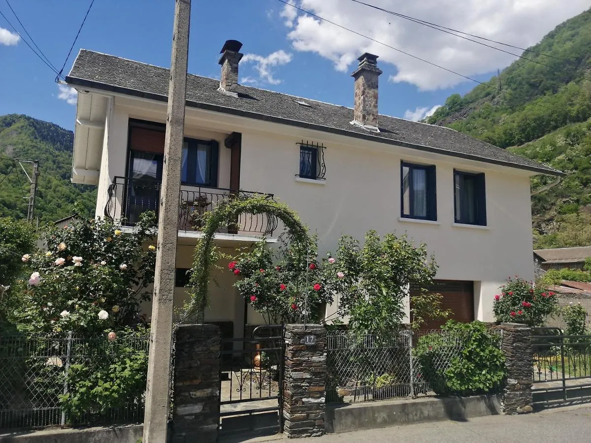 Les Rosiers Villa Bagneres-de-Luchon Holiday home