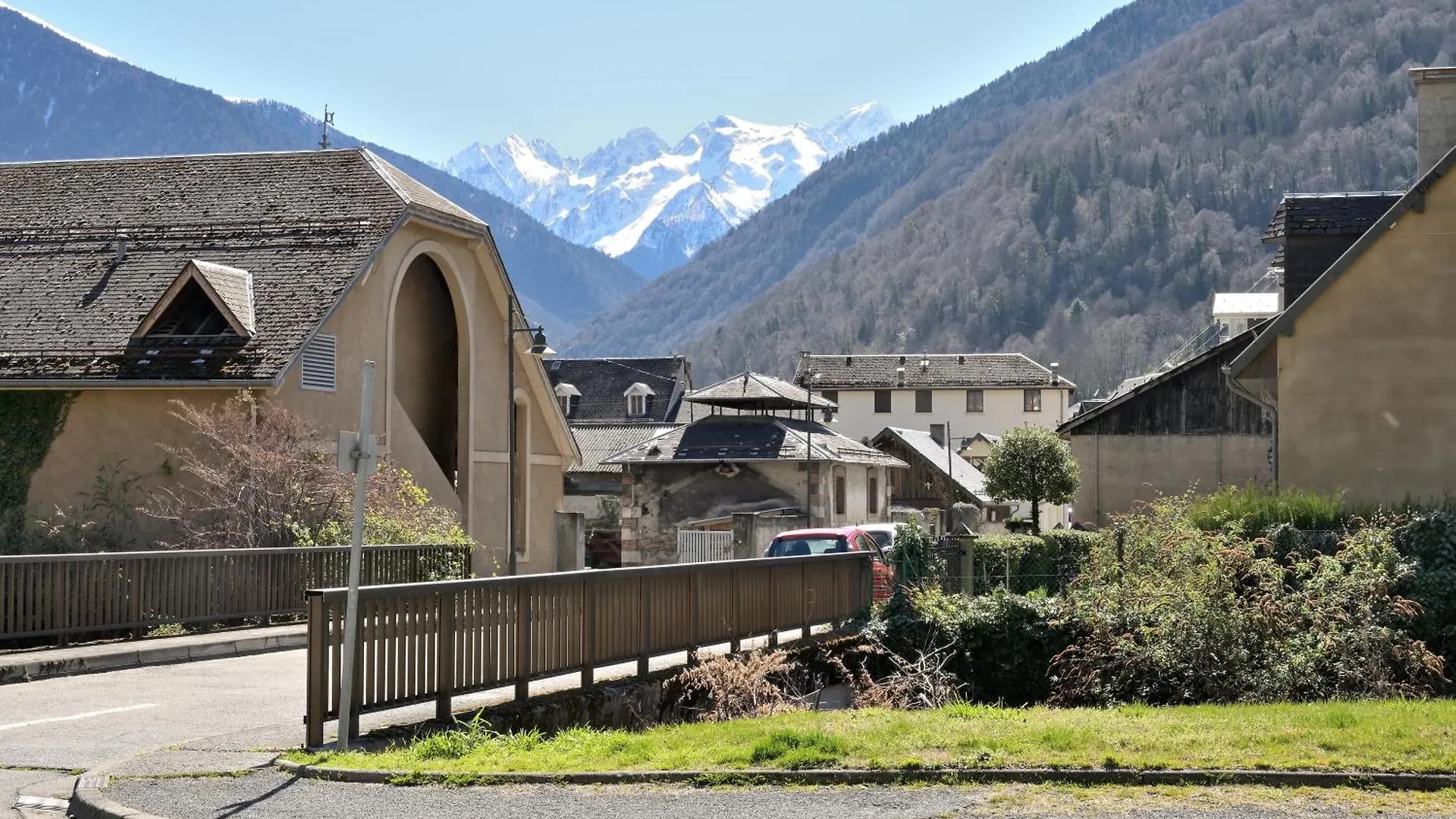 Les Rosiers Villa Bagneres-de-Luchon Holiday home